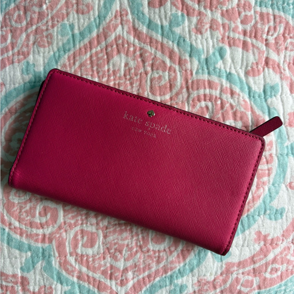 Kate Spade Fuchsia Wallet
